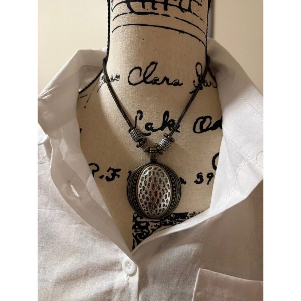 NIB Premier Designs Two-Tone Large Pendant Necklace - Brand New!
